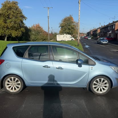 Meriva side profile